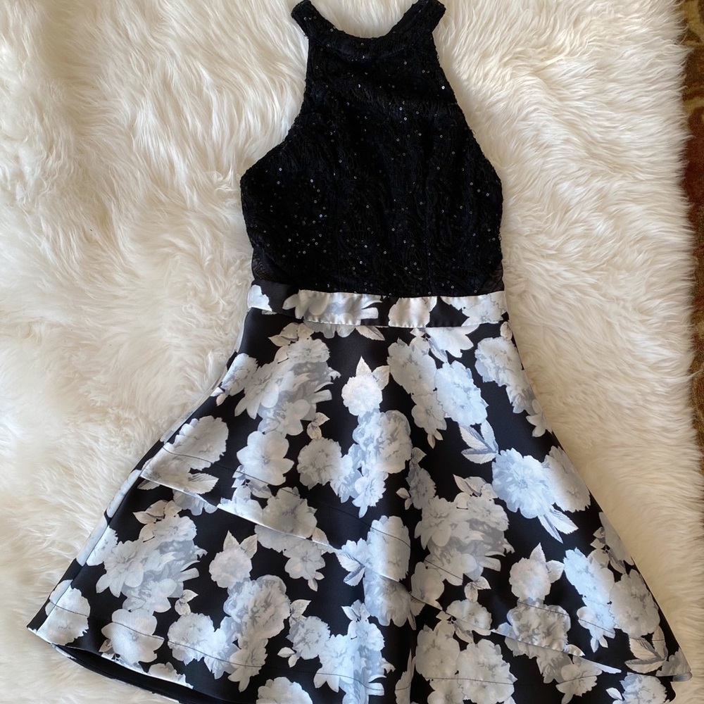 speechless sequined floral dress 🤍🖤
